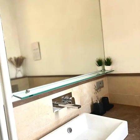 La Finestra Su Apartamento