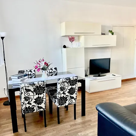 La Finestra Su Apartamento