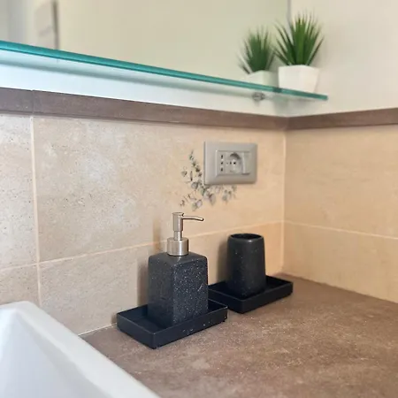 La Finestra Su Apartamento *